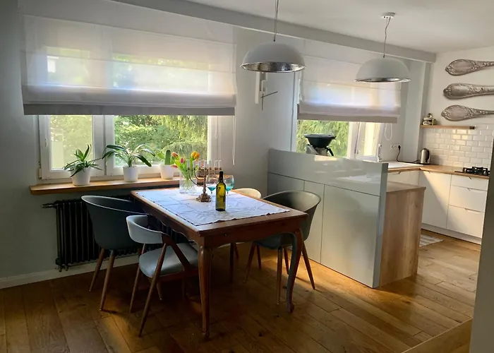 Paryska - Poczuj Sie W Domu